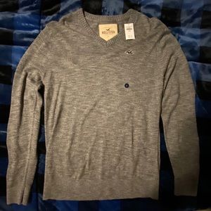 Hollister • Men’s • Sweater • V-Neck